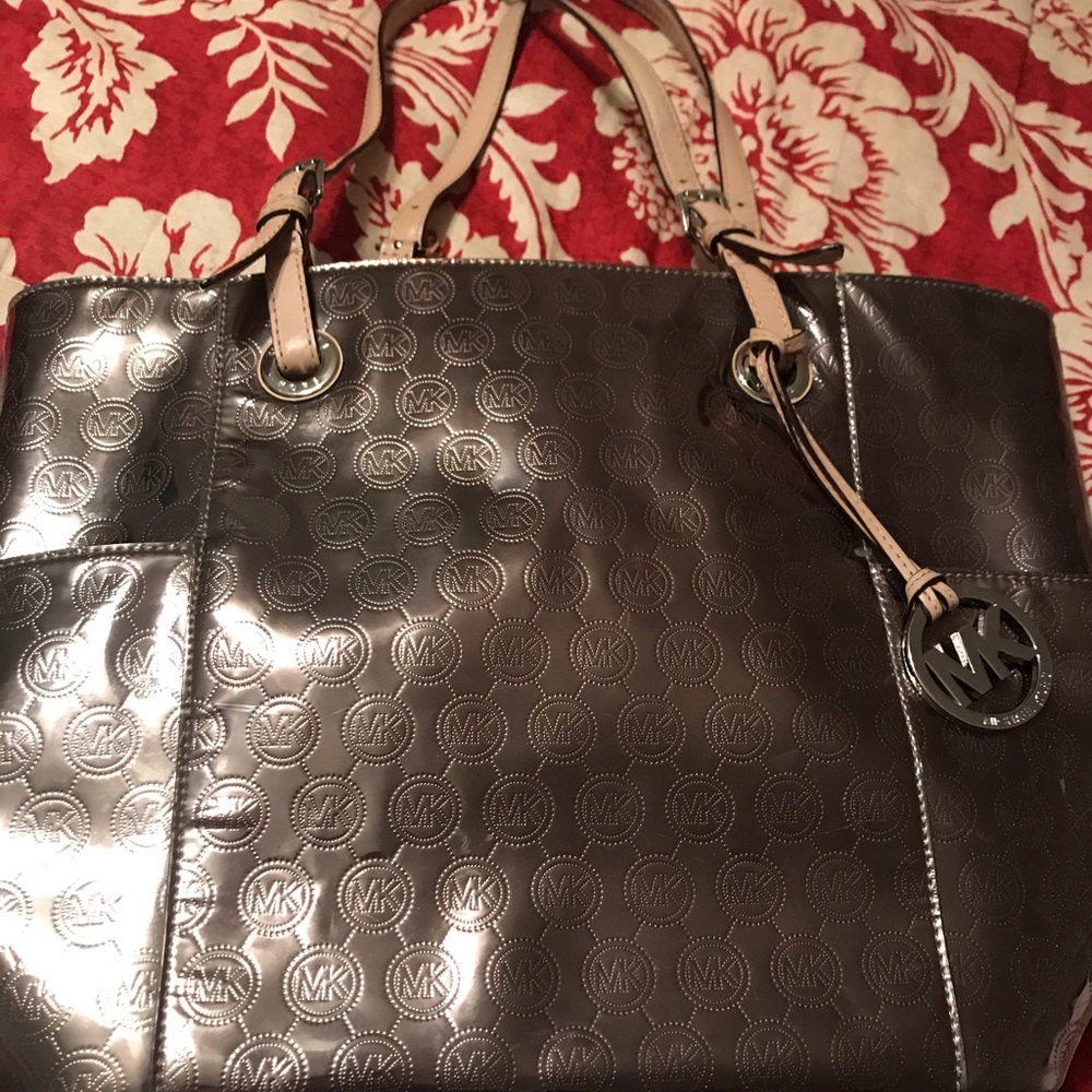 Metallic silver Michael Kors tote